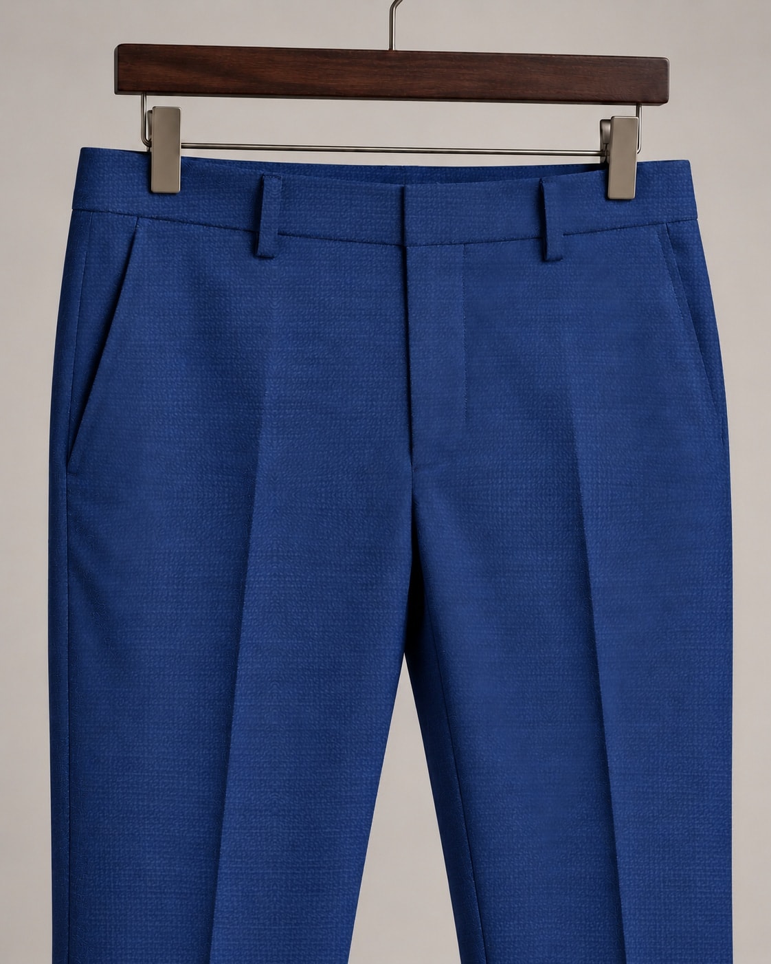 Ambo sport azul - Marina: detalle de la pretina del pantalón